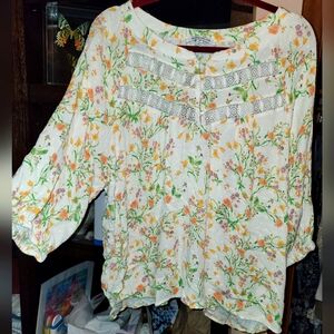 Floral and flowy top